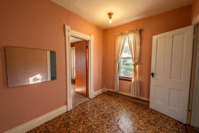 5234 County Highway E, Slinger, WI 53086