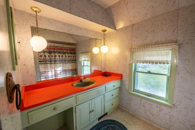 5234 County Highway E, Slinger, WI 53086