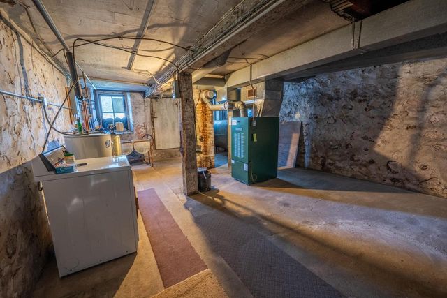 5234 County Highway E, Slinger, WI 53086