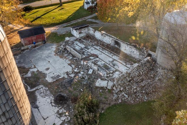 5234 County Highway E, Slinger, WI 53086