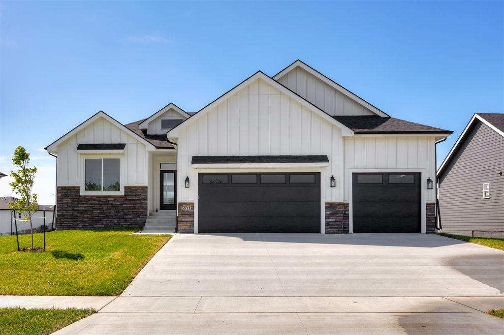 3511 NE 12th Street, Ankeny, IA 50021