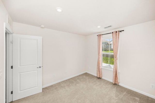 247 Pryor Dr, Gallatin, TN 37066