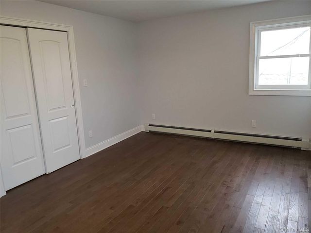 61 Roosevelt Boulevard 2nd Floor, Long Beach, NY 11561