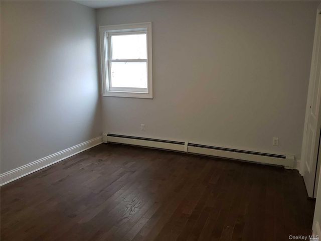 61 Roosevelt Boulevard 2nd Floor, Long Beach, NY 11561