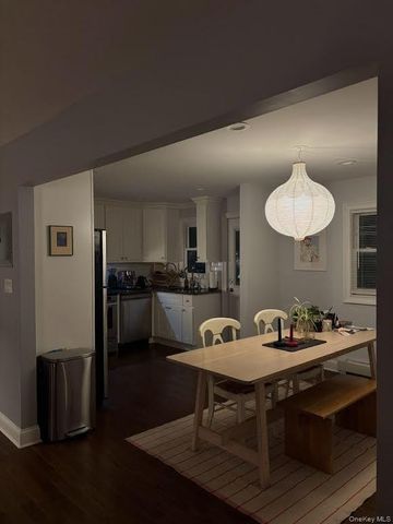 61 Roosevelt Boulevard 2nd Floor, Long Beach, NY 11561