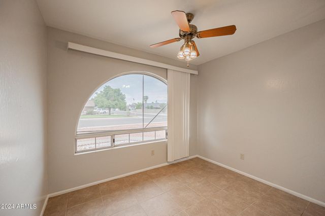 7590 W San Miguel Avenue, Glendale, AZ 85303