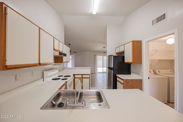 7590 W San Miguel Avenue, Glendale, AZ 85303