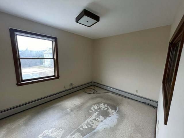 33 Sunset Hill Road, Randolph, VT 05060