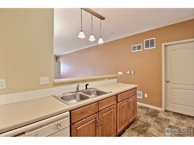 6607 W 3rd St 15-1202, Greeley, CO 80634