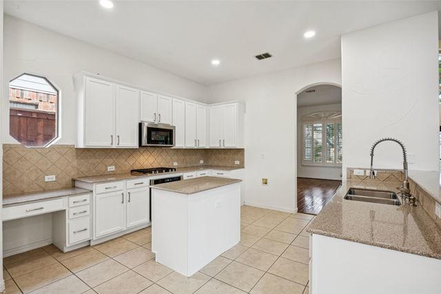 6405 Eaglestone Drive, Mckinney, TX 75070