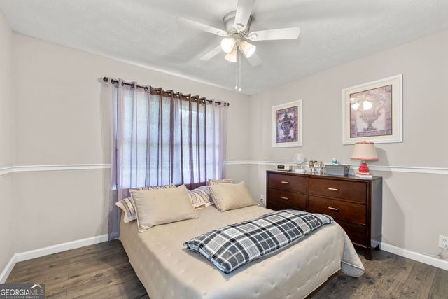 999 Chestnut Oak Court, Lawrenceville, GA 30046