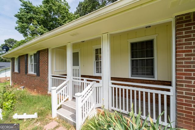 999 Chestnut Oak Court, Lawrenceville, GA 30046