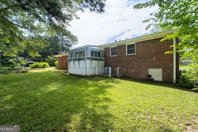 999 Chestnut Oak Court, Lawrenceville, GA 30046