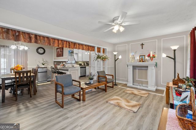 999 Chestnut Oak Court, Lawrenceville, GA 30046