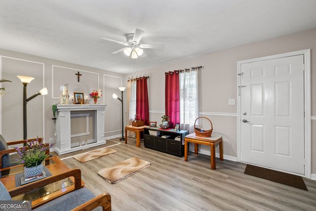 999 Chestnut Oak Court, Lawrenceville, GA 30046