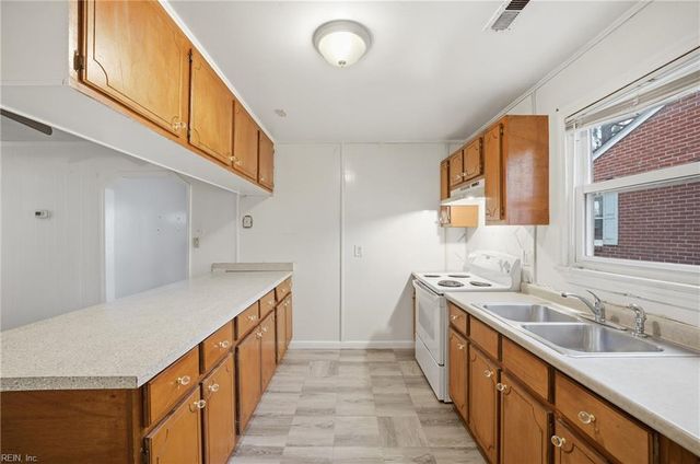 733 Burgess AVE, Hampton, VA 23664