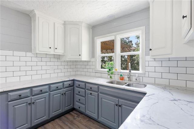 3714 Blue Ridge Boulevard, Independence, MO 64052