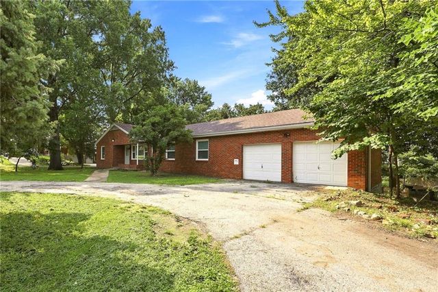 3714 Blue Ridge Boulevard, Independence, MO 64052
