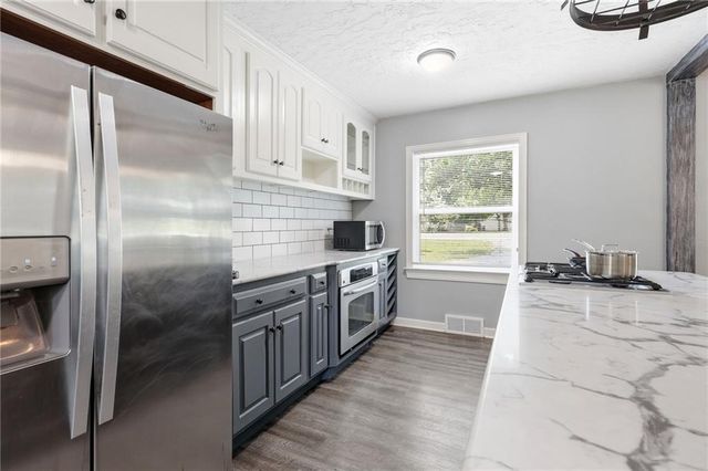 3714 Blue Ridge Boulevard, Independence, MO 64052