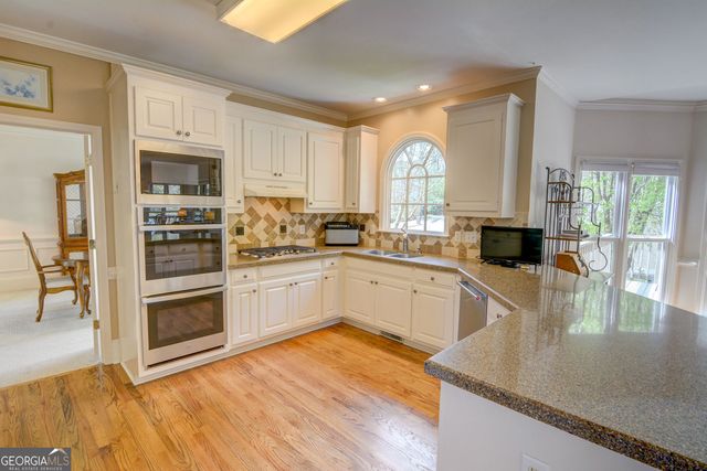 4020 Royal Pennon Court NW, Peachtree Corners, GA 30092