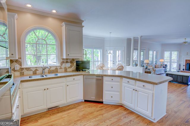 4020 Royal Pennon Court NW, Peachtree Corners, GA 30092