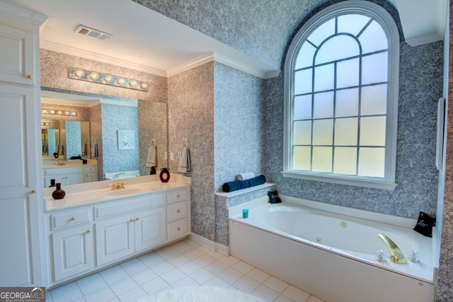 4020 Royal Pennon Court NW, Peachtree Corners, GA 30092