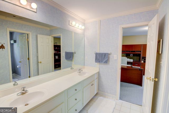 4020 Royal Pennon Court NW, Peachtree Corners, GA 30092