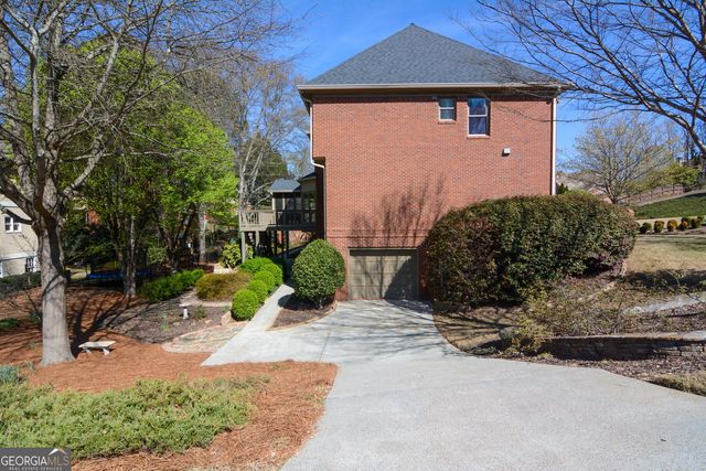 4020 Royal Pennon Court NW, Peachtree Corners, GA 30092