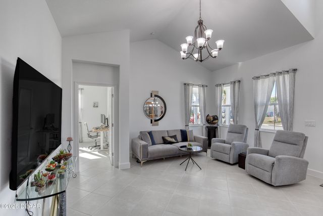 198 Gypsy Palace Lane, Daytona Beach, FL 32124