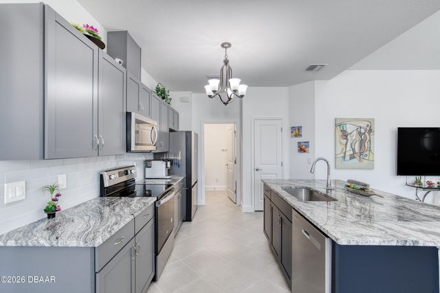 198 Gypsy Palace Lane, Daytona Beach, FL 32124