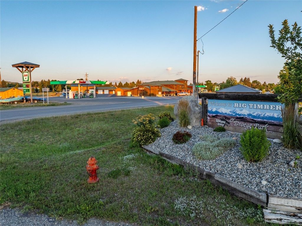 228 Big Timber Loop Rd Highway, Big Timber, MT 59011 photo 2