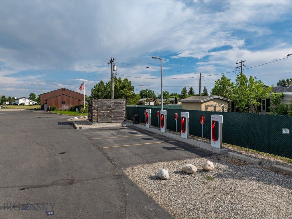 228 Big Timber Loop Rd Highway, Big Timber, MT 59011 photo 27