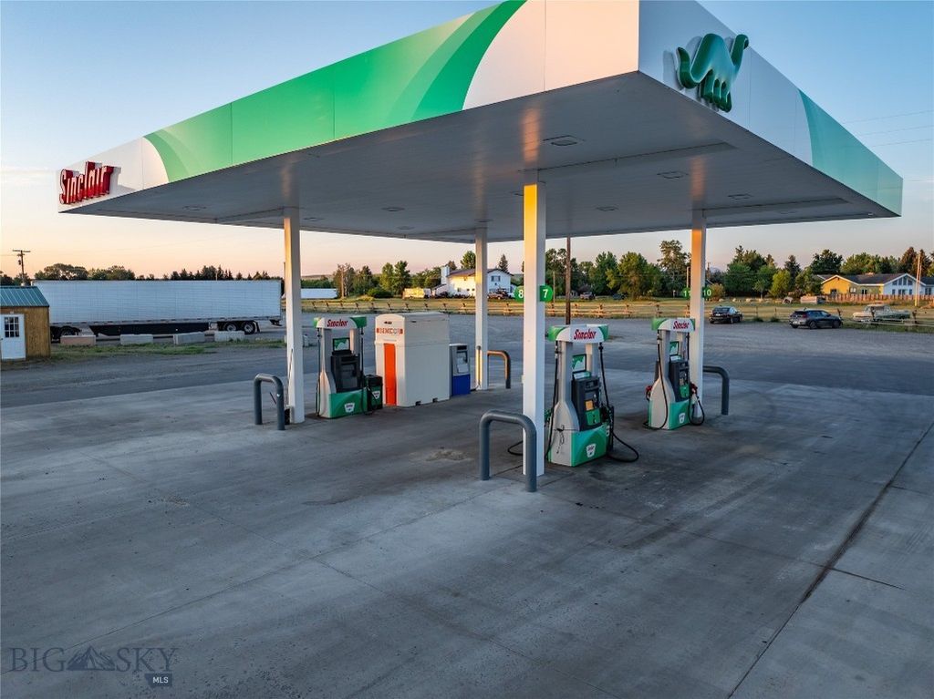 228 Big Timber Loop Rd Highway, Big Timber, MT 59011 photo 32