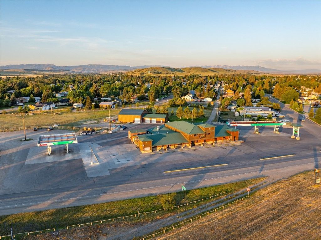 228 Big Timber Loop Rd Highway, Big Timber, MT 59011 photo 35