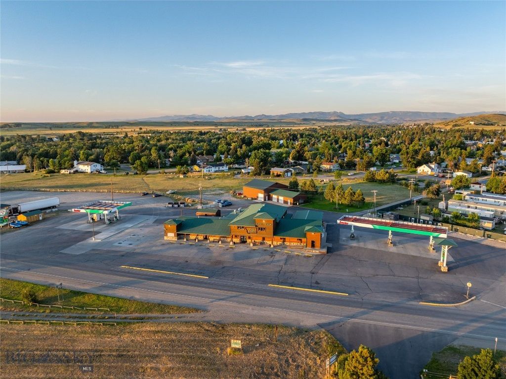 228 Big Timber Loop Rd Highway, Big Timber, MT 59011 photo 37