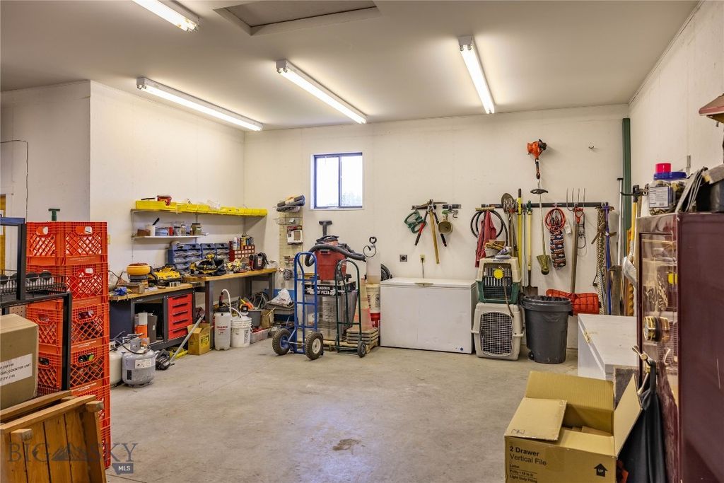 228 Big Timber Loop Rd Highway, Big Timber, MT 59011 photo 43