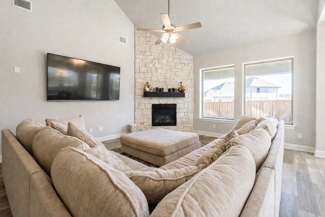 2711 Trinity Ridge Street, Mansfield, TX 76063