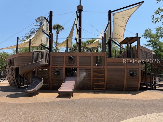 10 S Forest Beach Dr Apt 412, Hilton Head Island, SC 29928