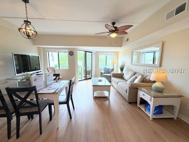 10 S Forest Beach Dr Apt 412, Hilton Head Island, SC 29928