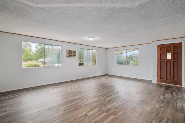 2424 Robinson Road, Grants Pass, OR 97527