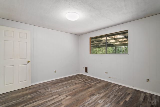 2424 Robinson Road, Grants Pass, OR 97527