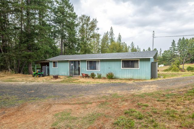 2424 Robinson Road, Grants Pass, OR 97527