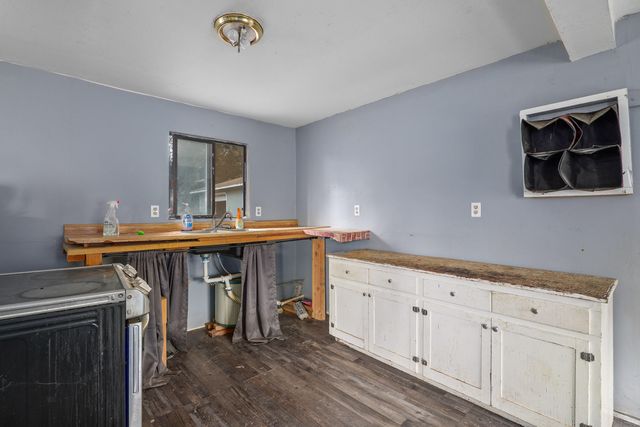 2424 Robinson Road, Grants Pass, OR 97527