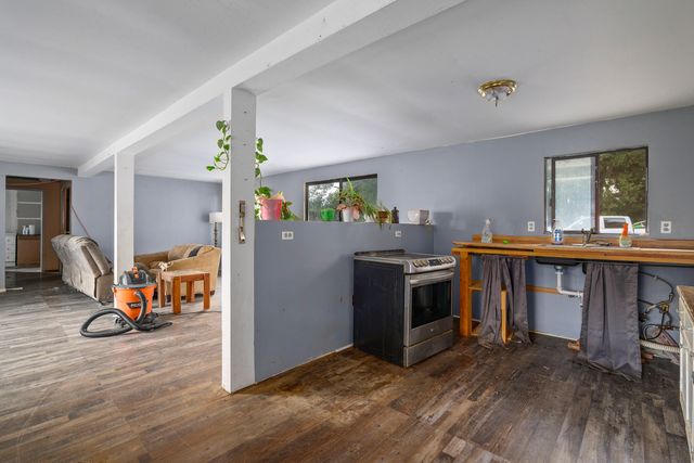2424 Robinson Road, Grants Pass, OR 97527