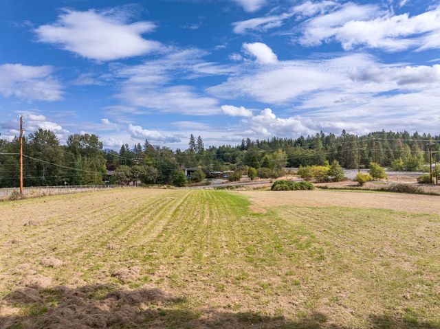 2424 Robinson Road, Grants Pass, OR 97527
