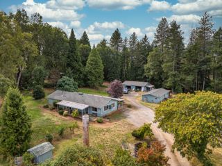 2424 Robinson Road, Grants Pass, OR 97527