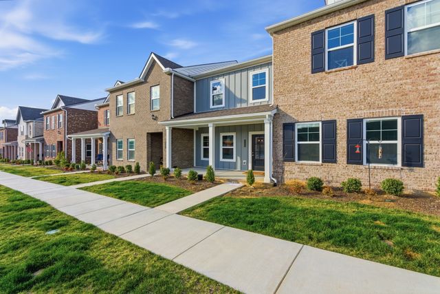 725 Coburg Pvt St, Gallatin, TN 37066