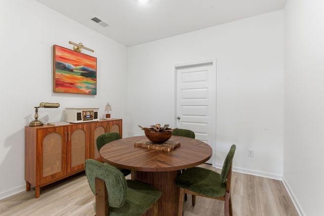 725 Coburg Pvt St, Gallatin, TN 37066