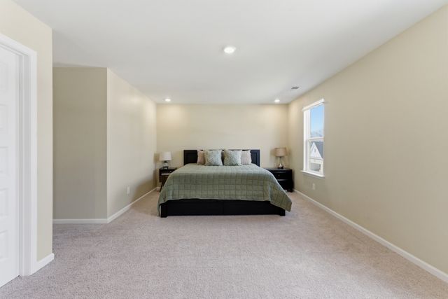 725 Coburg Pvt St, Gallatin, TN 37066