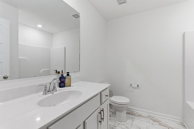 725 Coburg Pvt St, Gallatin, TN 37066